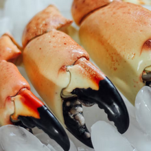 Load image into Gallery viewer, Classic: Large Claws Dinner For 8 &amp; Key Lime Pie
